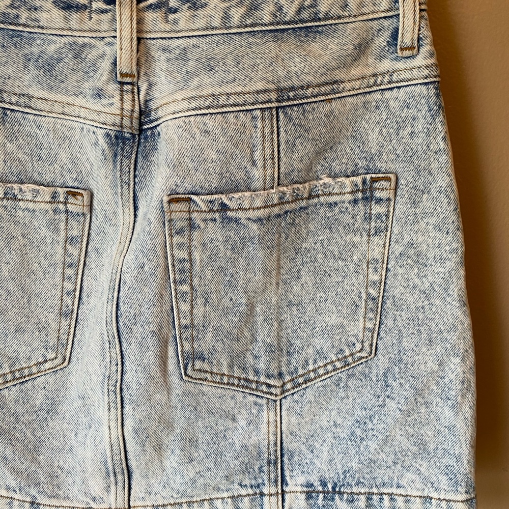 Abercrombie & Fitch High Rise Acid Wash Denim Mini Skirt - Picture 13 of 13